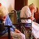 De wachtkamer van de dood: bejaardenmishandeling in rusthuizen 'Mijn zuster is verhongerd, maar ik had de indruk dat het de directie gewoon niet interesseerde'