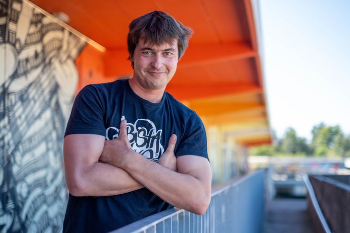 Mechelen neemt afscheid van breakdancer en stadsartiest Michaël Priëels ...