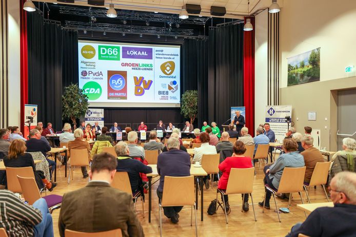 De debatavond trok zo'n zestig belangstellenden.