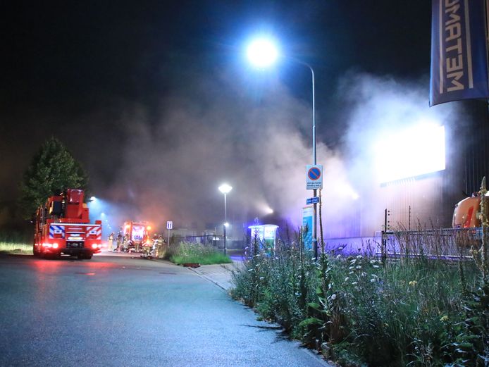 Brand bij afvalcentrale in Ede.