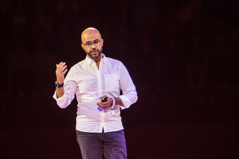 Mo Gawdat, voormalig Chief Business Officer van Google X, was in november 2017 een van de sprekers op een zakelijk evenement in Nederland. Beeld ANP / Marcel Krijgsman