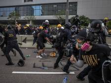 Tientallen betogers opgepakt na nieuwe rellen Hongkong