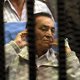Mubarak nu wegens corruptie voor rechter