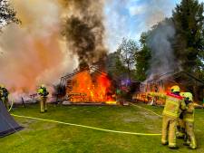 Campinggasten ontsnappen aan brand in tenten in Nunspeet; politie vermoedt brandstichting