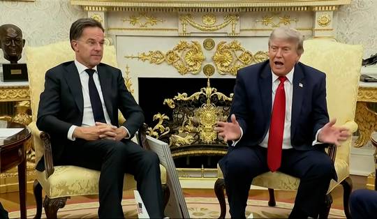 ▶ Dan toch niet zo’n bromance: Donald Trump gaat de mist in met complimenten voor ongetrouwde Mark Rutte en diens ‘prachtige echtgenote’