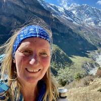 Annet (53) verloor als tiener haar vader aan zelfdoding
