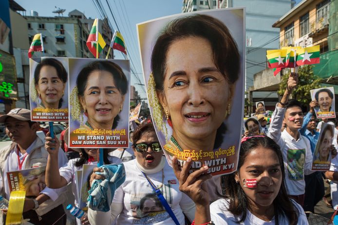 In eigen land is Aung San Suu Kyi onverminderd populair.