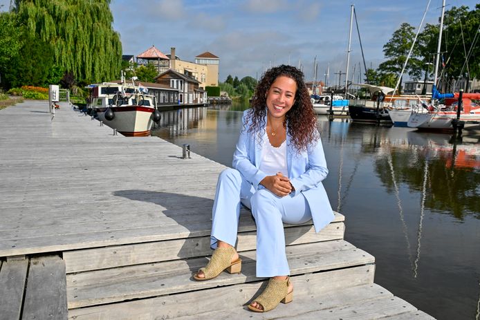 Van verloskundige naar therapeut én auteur: Grace (48) gooide haar ...