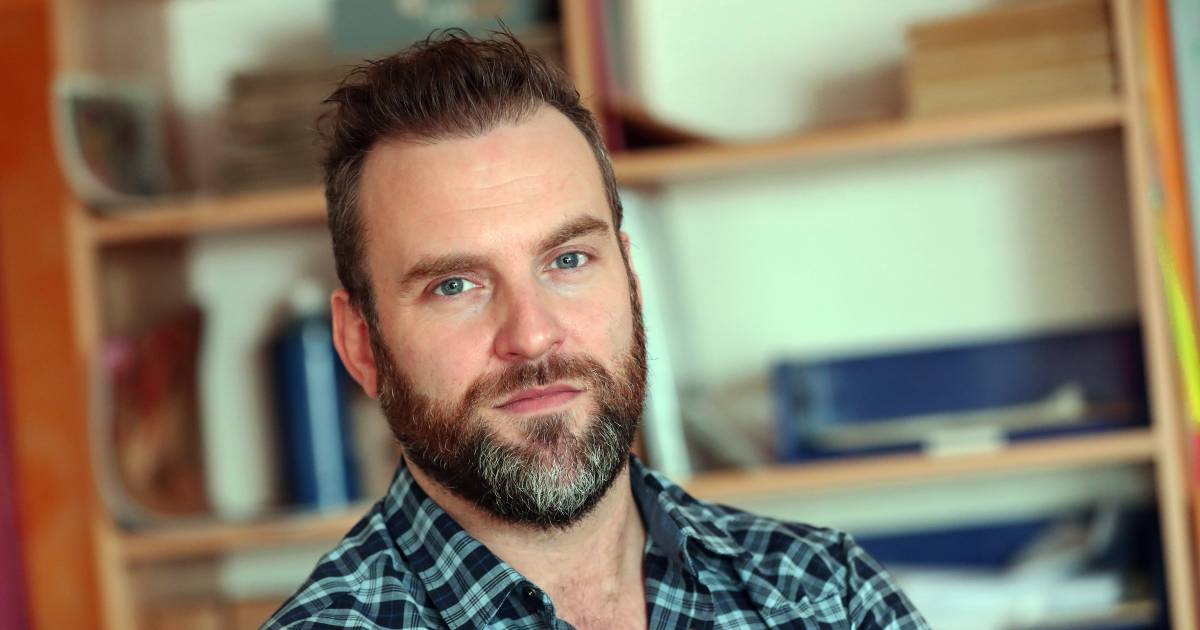 Familie Acteur David Cantens Heeft Een Nieuwe Vriendin De Kleindochter Van Toon Hermans Showbizz Hln Be