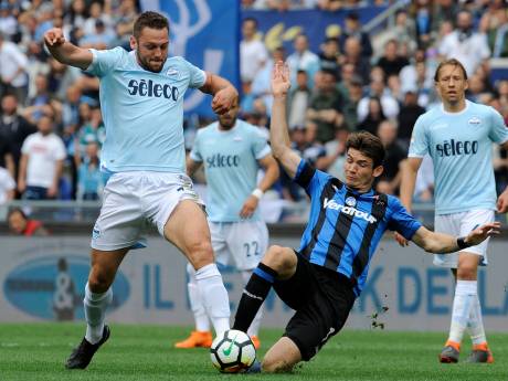 'Inter dient contract in bij Italiaanse bond: De Vrij tekent voor vijf jaar'