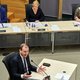 Opinie: De topambtenaar is er niet primair om de minister uit  de wind houden