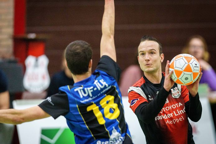 Voor Christian Dekkers was de noordelijke derby bijzonder, de schutter van DOS'46 speelde tegen zijn oude club.