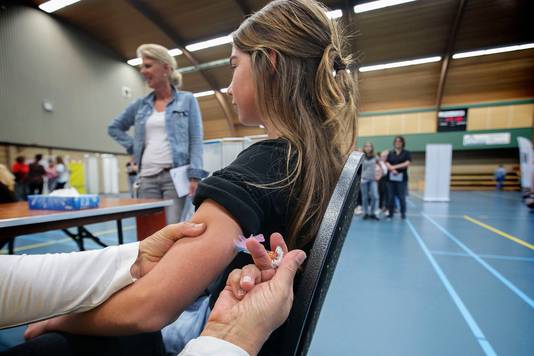 Archieffoto van een vaccinatie tegen baarmoederhalskanker in Asten.