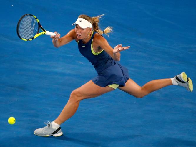 Wozniacki trekt in bloedvorm naar halve finale tegen Elise Mertens: "Ik kijk uit naar de partij"