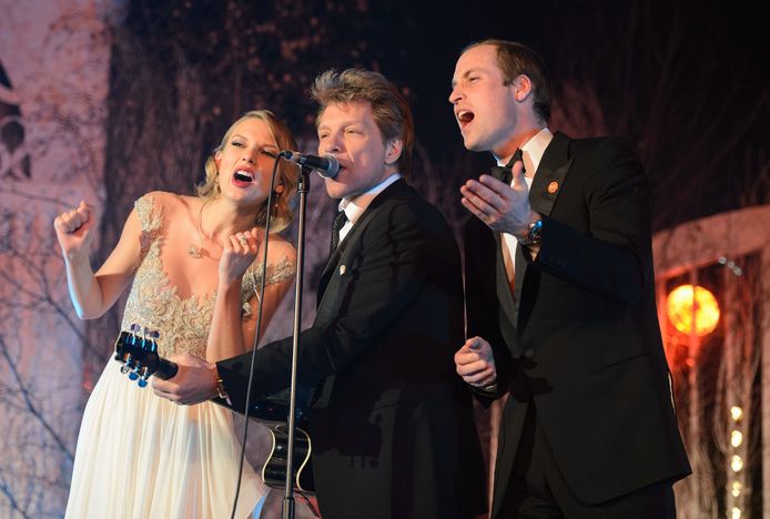 Taylor Swift, Jon Bon Jovi et... le prince William au gala de charité de Centrepoint en 2013.