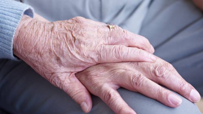 Hoogbejaarde (90) beroofd na coronavirus-babbeltruc: ‘Een grove schande’