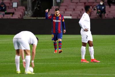 Recordman Messi effent het pad voor Barcelona tegen Huesca met prachtgoals
