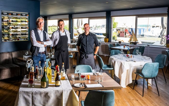 Eigenaar Peter van der Klauw van restaurant Aqua, Jan Derks (chef-kok) en Richard van Nobelen (v.l.n.r.).
