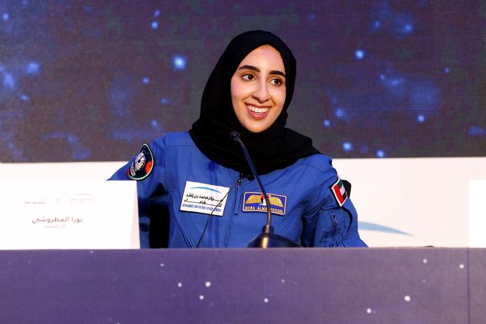Les Émirats arabes unis ont sélectionné pour la première fois une femme pour devenir astronaute dans le cadre de son programme spatial. Il s'agit de Nora al-Matrouchi, 28 ans.