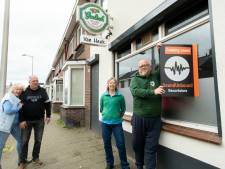 Van bier naar vinyl: berucht buurtcafé in Enschede wordt platenzaak, de buurt hangt de vlag uit