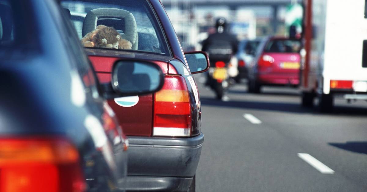 Drukte na ongeval op de A59 in de richting van Den Bosch naar het knooppunt Zonzeel.