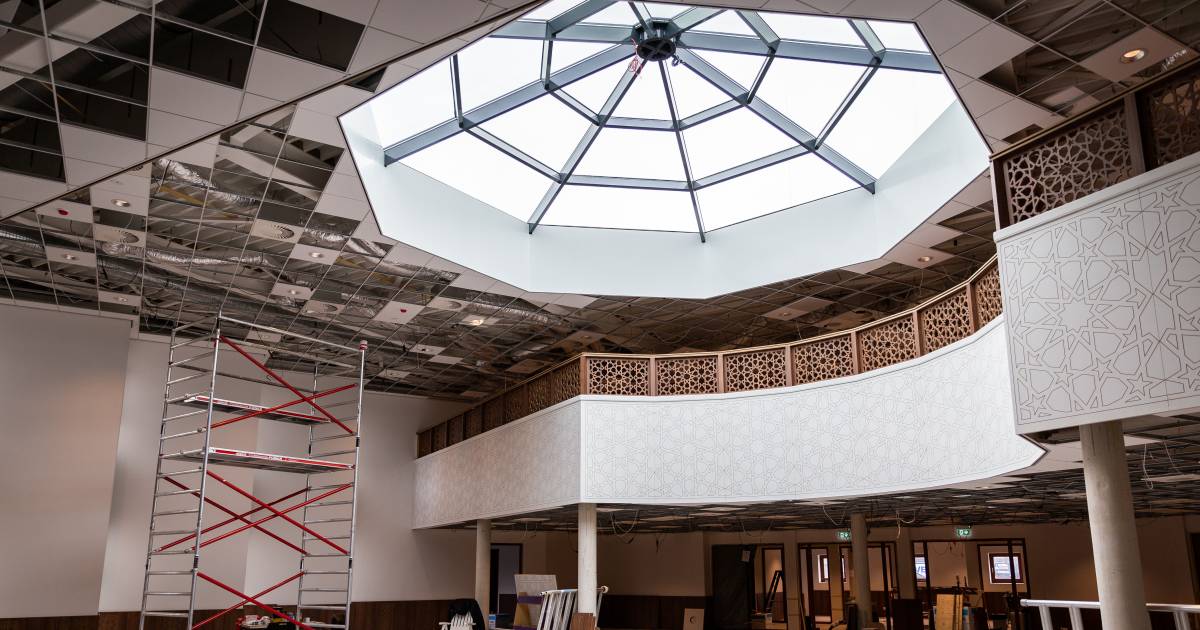 Megamoskee in Eindhoven na jaren bouwen nog steeds niet af: ‘Er zijn nog tonnen aan donaties nodig’