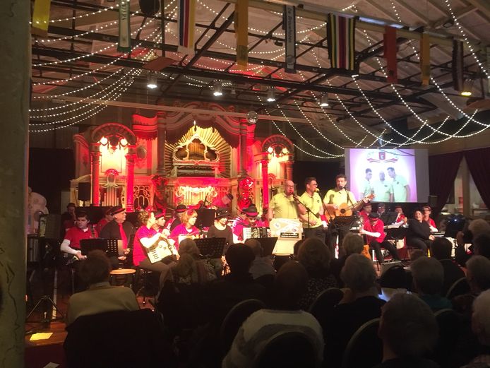 Concert Carnavalesk van de Rimboband  en Qukske Dur Bai.