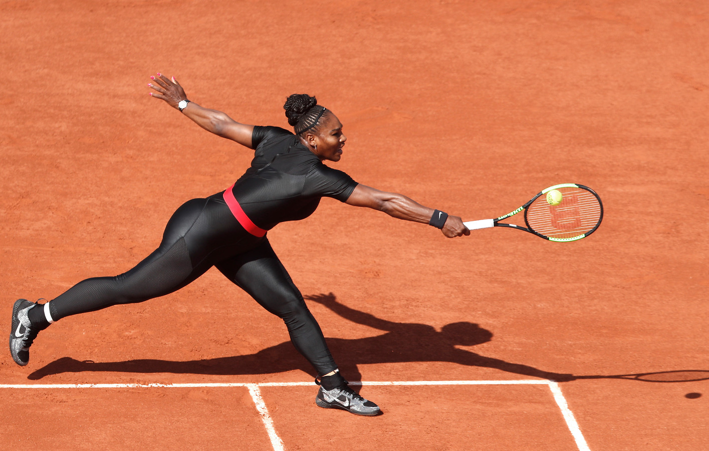 Serena in catsuit "Voel me een superheld in dit pak" | Foto | hln.be