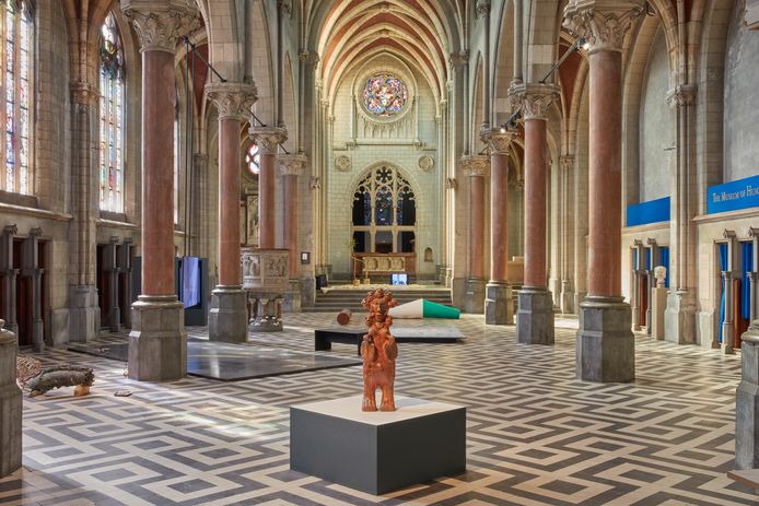 Kunsthal Extra City is verhuisd naar het oude Dominicanenklooster in de Provinciestraat.