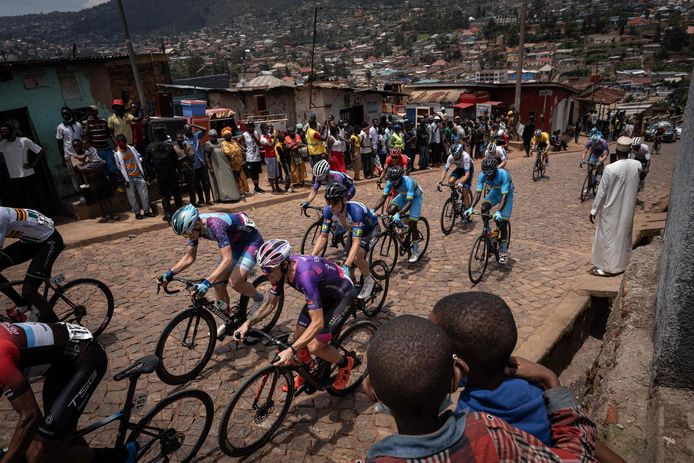 Klimmen op de Muur van Kigali tijdens de slotrit van de Ronde van Rwanda in februari van dit jaar.