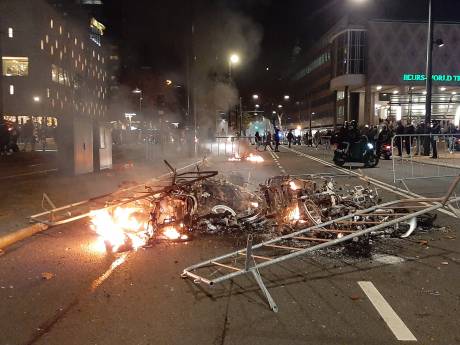 RECONSTITUTION, comment les émeutiers ont pris le pouvoir à Rotterdam: “La police n'a plus rien à dire”