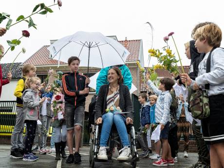 Afscheid voor altijd: nog een laatste keer als juf Danielle voor de klas