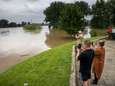 Hoogwater raast verder: Rijkswaterstaat waarschuwt recreanten
