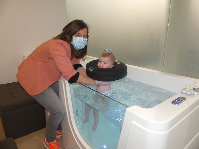 Babywellness Uniek Laat Baby S Genieten Van Jacuzzi En Massage Meer Dan Alleen Verwennerij De Pinte Hln Be