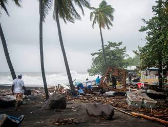 Orkaan Maria raakt Dominica op volle kracht: "Eiland is volledig verwoest"