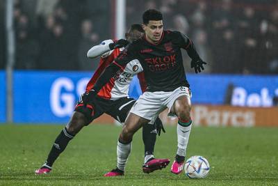 NEC kan niet stunten tegen Feyenoord, maar houdt met tien man schade beperkt