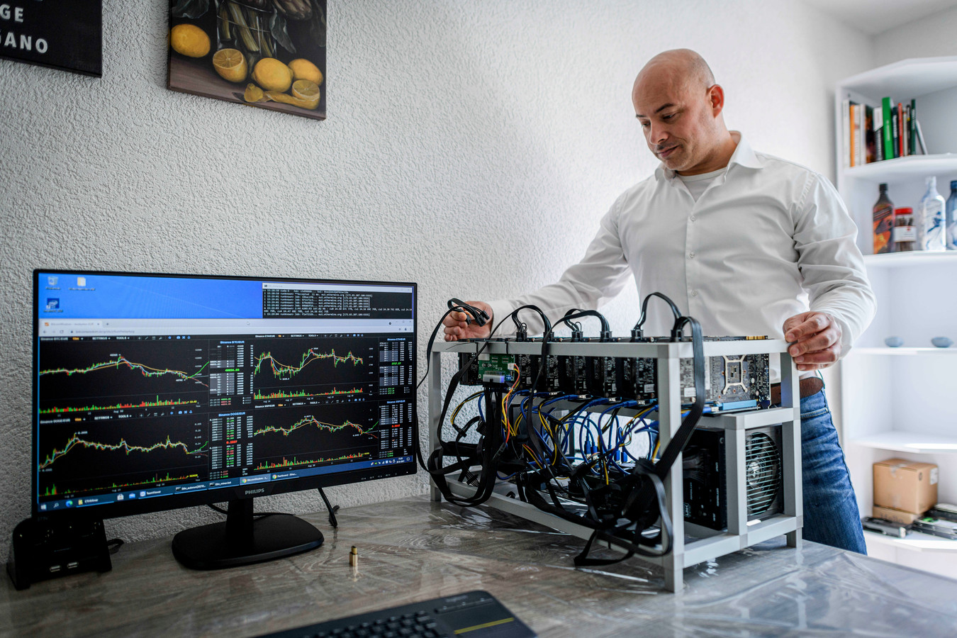 Danny Beuvink bouwt computers speciaal voor cryptomining.