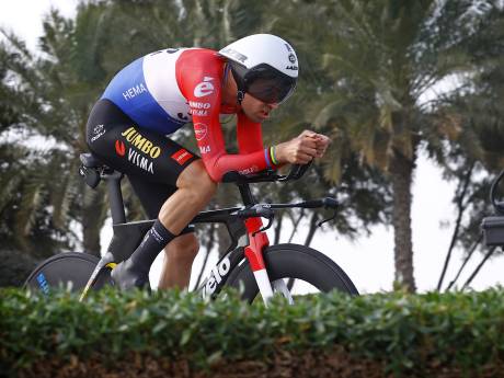 Tom Dumoulin nestelt zich tussen wereldtoppers in tijdrit: ‘Geeft vertrouwen’
