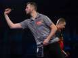 <br>Dimitri van den Bergh door debutant uitgeschakeld in tweede ronde WK darts
