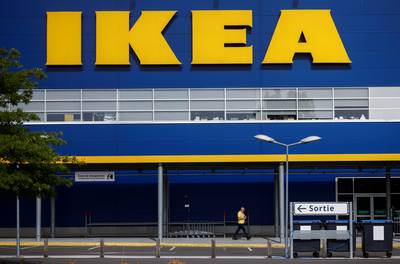Ikea Frankrijk krijgt 1 miljoen euro boete voor heus  ‘spionagesysteem’: privédetectives, agenten en nepmedewerkers moesten personeel in de gaten houden