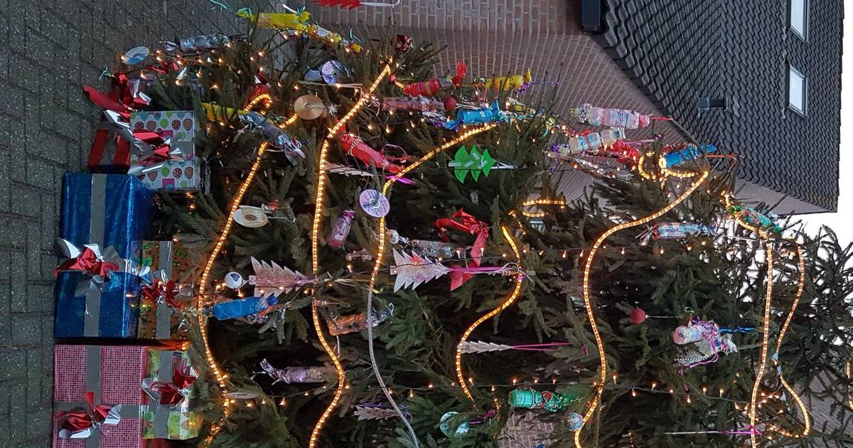 AD Rotterdams Dagblad kiest mooist versierde kerstboom Rotterdam AD.nl