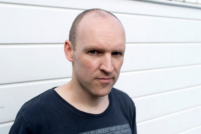 Stijn Vekemans was iets te enthousiast in zijn advies aan de verzorgers en mails aan het management.