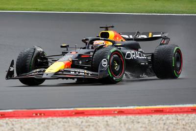 Max Verstappen etaleert klasse op Spa met snelste tijd in kwalificatie, elfde startplek door gridstraf