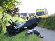 Wéér een ongeluk op beruchte weg in Woerden: Motorrijder komt op fietspad ten val