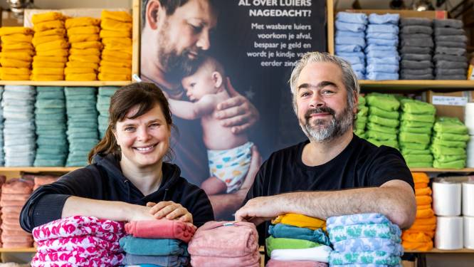 Katoenen lap met veiligheidsspeld? Nee, dít is de moderne wasbare luier (en die is steeds populairder)
