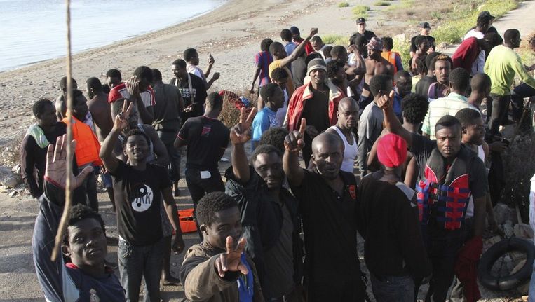 Migranten in Ceuta Beeld epa