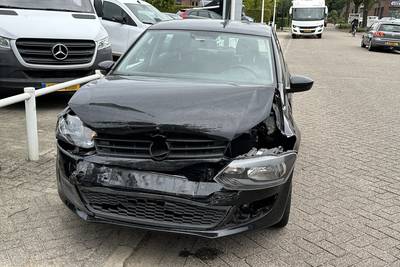 Schade bij ongeval tussen twee auto’s in Liempde, derde auto ook geraakt