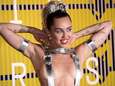 Miley Cyrus: Disney-sterretje, drugsgebruikende naaktloper, popster en... metalzangeres! 