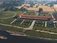 De Romeinse villa op de Tienakker in de ogen van reconstructietekenaar Mikko Kriek. Het water op de voorgrond is de toenmalige loop van de Maas, nu het Wijchens Meer.