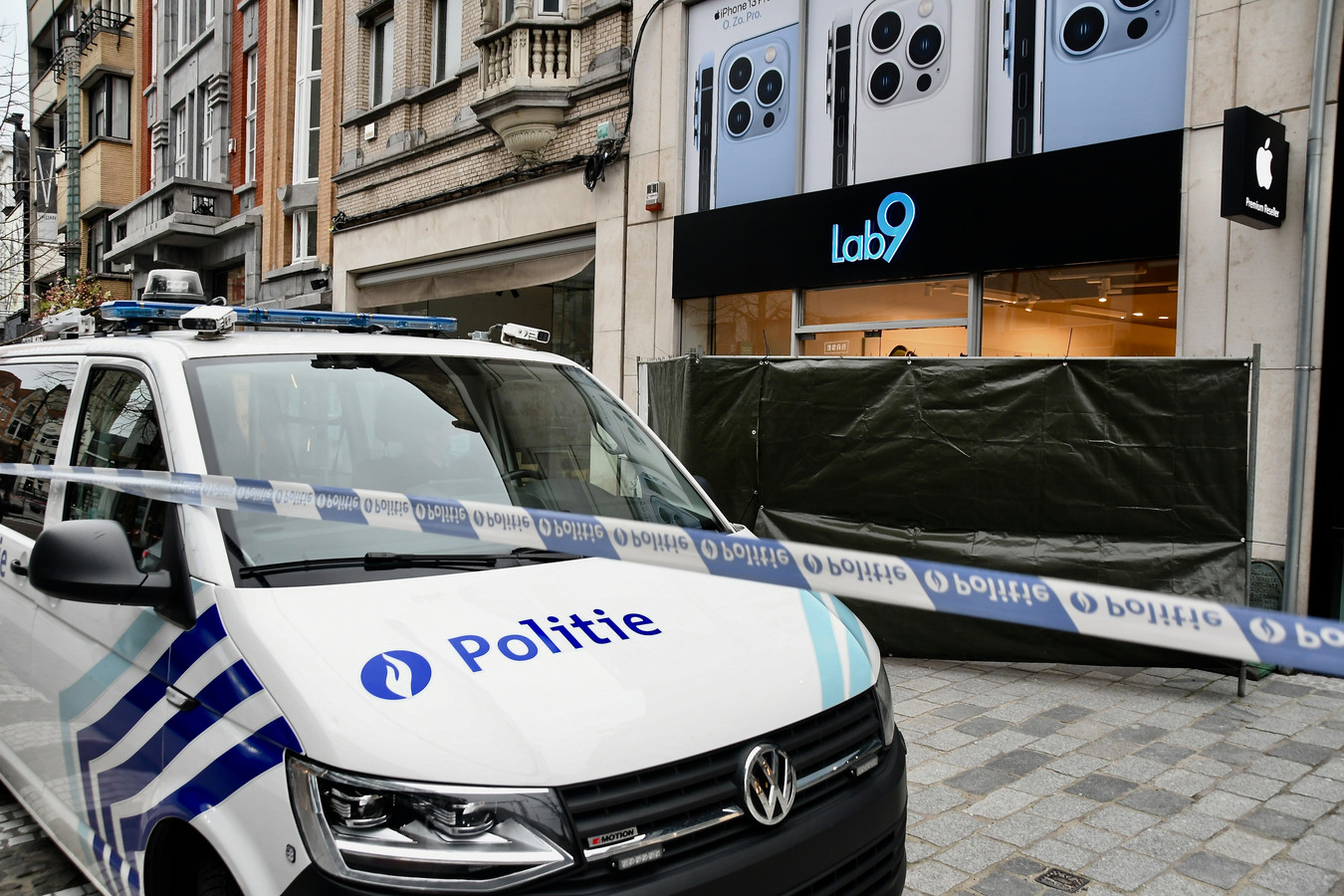 Roemeense bende voor rechter na verschillende ramkraken | Foto | hln.be
